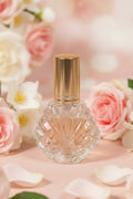 15ml-Essence of You is our signature scent— carefully crafted blending premium aroma, creating an inviting atmosphere gracefully. Perfect for those who appreciate refined,  notes. The confidence of a scent that truly is an experience. (Copy)